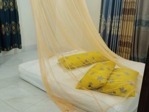 নরম তুলতুলে ডাবল টপারের হোটেল বেড।কম্বো প্যাক, ৬/৭ ফিট।